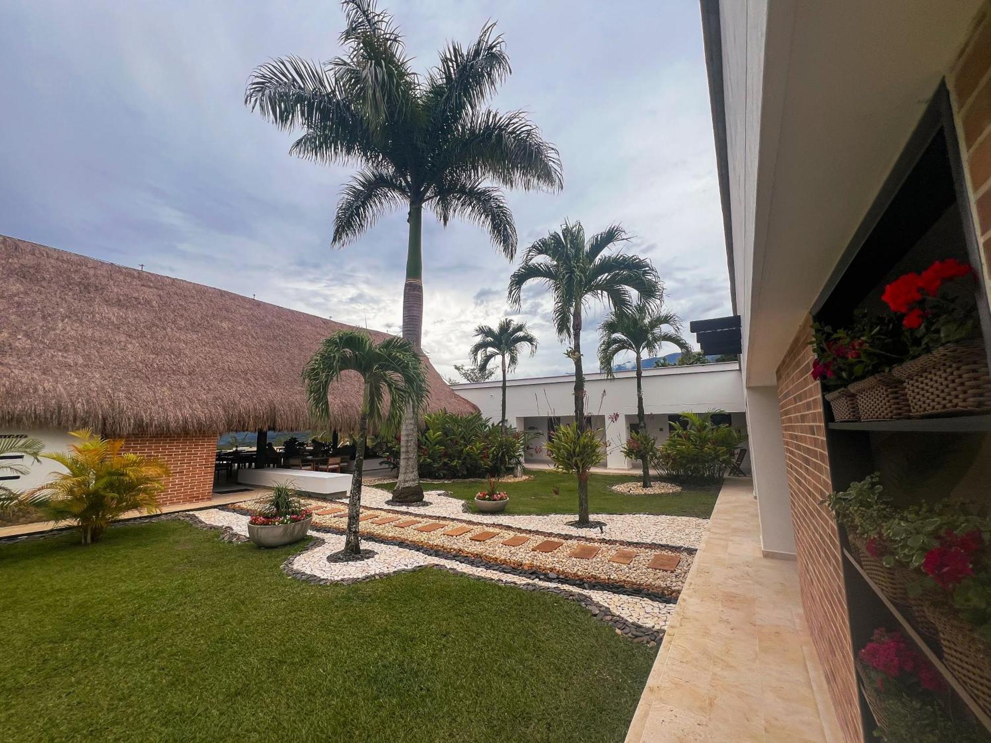 Fina Estampa Country Hotel - Mayores De 10 Anos - Тамесис Экстерьер фото